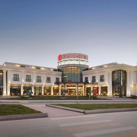 Ramada by Wyndham Sakarya Hotel Bagian luar foto