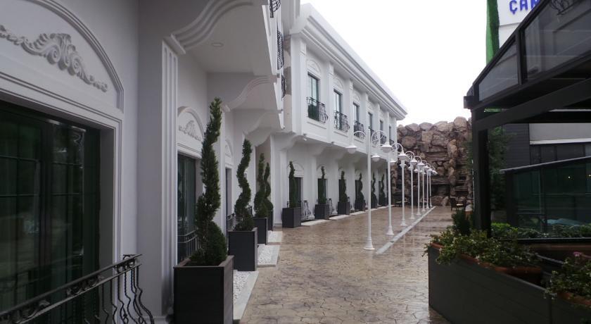 Ramada by Wyndham Sakarya Hotel Bagian luar foto