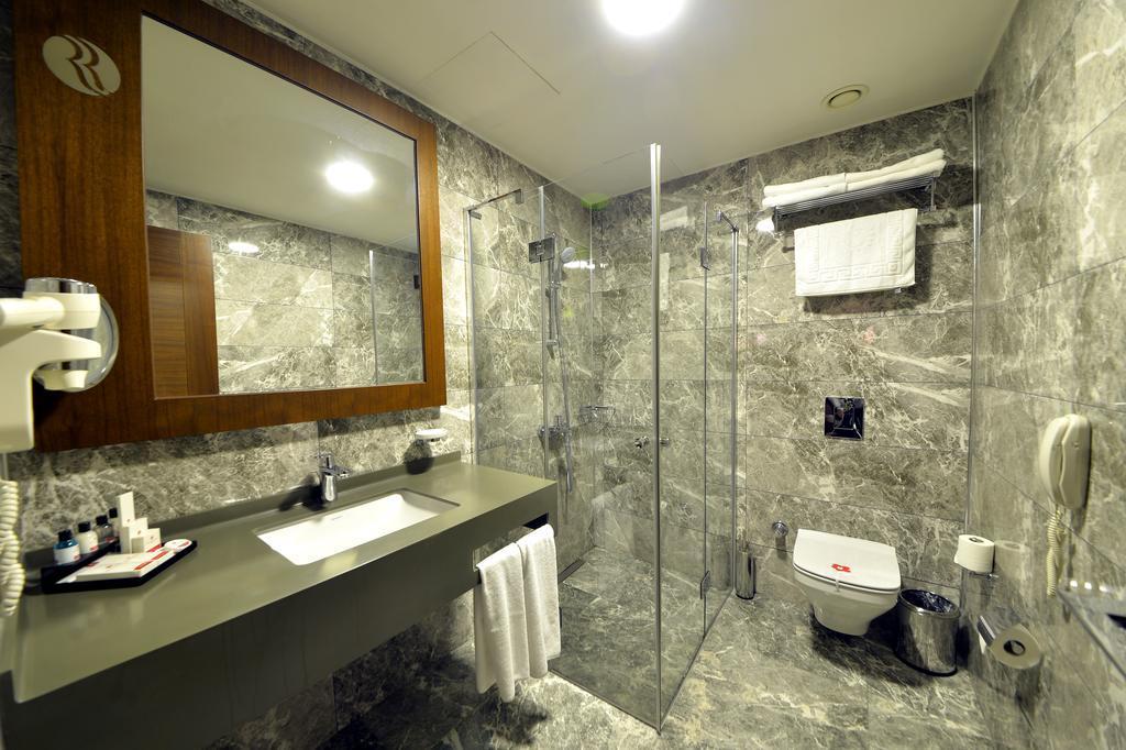Ramada by Wyndham Sakarya Hotel Bagian luar foto