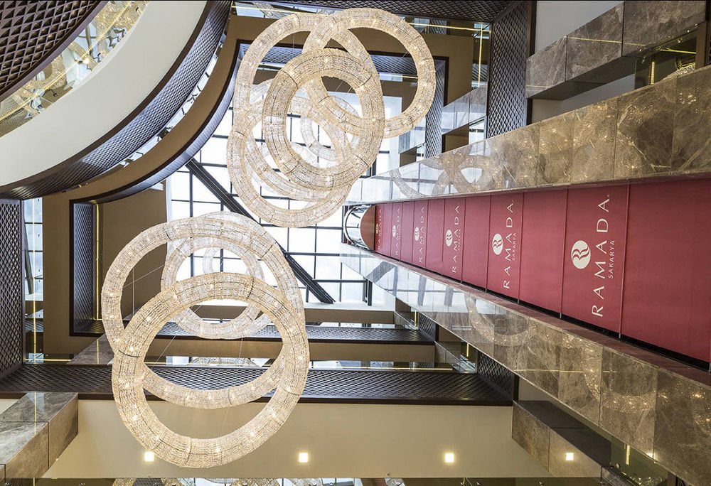 Ramada by Wyndham Sakarya Hotel Bagian luar foto